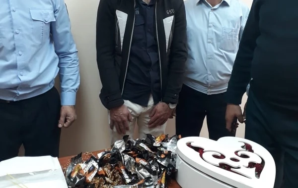 Азербайджанские пограничники пресекли попытку ввоза наркотика в корзинке с цветами - ФОТО