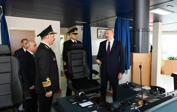Президент Ильхам Алиев принял участие в сдаче в эксплуатацию первого танкера - ФОТО