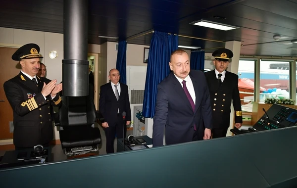 Президент Ильхам Алиев принял участие в сдаче в эксплуатацию первого танкера - ФОТО