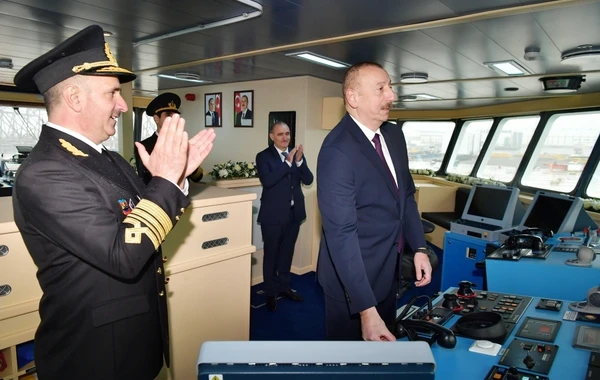 Президент Ильхам Алиев принял участие в сдаче в эксплуатацию первого танкера - ФОТО