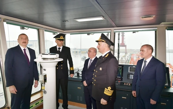 Президент Ильхам Алиев принял участие в сдаче в эксплуатацию первого танкера - ФОТО