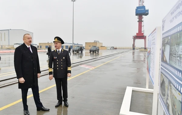 Президент Ильхам Алиев принял участие в сдаче в эксплуатацию первого танкера - ФОТО