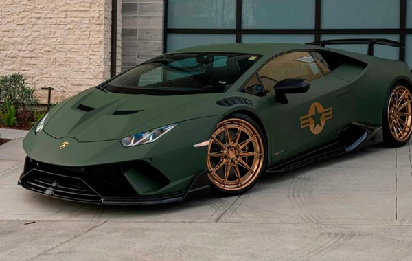 Итальянский суперкар Lamborghini переделали в армейскую версию - ФОТО