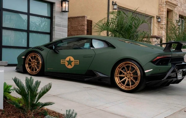 Итальянский суперкар Lamborghini переделали в армейскую версию - ФОТО