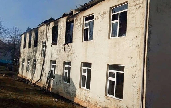 Пожар в школе в Азербайджане: эвакуированы школьники - ВИДЕО/ФОТО