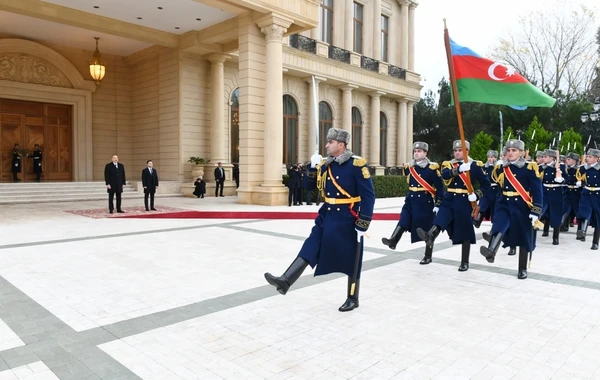 В Баку состоялась церемония официальной встречи президента Украины - ФОТО