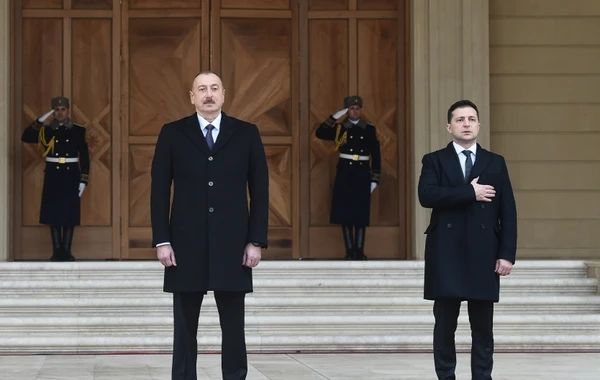 В Баку состоялась церемония официальной встречи президента Украины - ФОТО