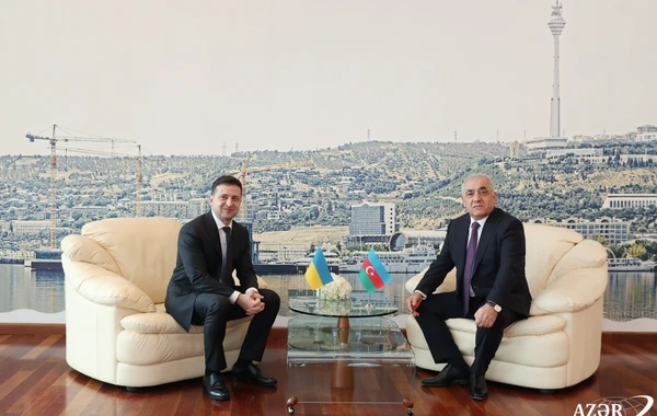 Əli Əsədov Zelenski ilə işçi nahar edib