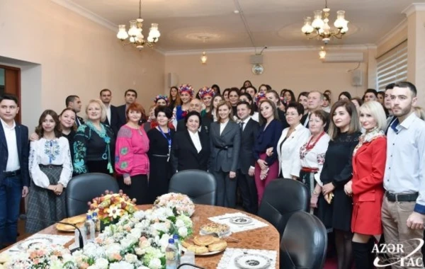 Зеленский с супругой в Бакинском славянском университете - ФОТО