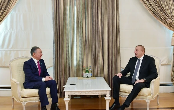 İlham Əliyev Qazaxıstan Parlamenti Məclisinin Sədrini qəbul edib