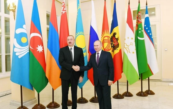 Ильхам Алиев на неформальной встрече глав государств СНГ - ФОТО