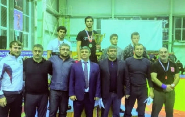 Güləşçilərimiz Dağıstanda beş medal qazandı - FOTO