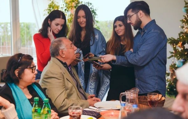 Bakıda qocalar evinin sakinləri üçün Yeni il süfrəsi açıldı - FOTO