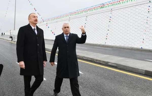 Ильхам Алиев на открытии автомобильного туннеля в Пиршаги - ФОТО