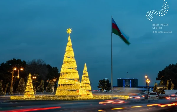 Baku Media Center подготовил специальный видеоролик о готовящемся к Новому году Баку