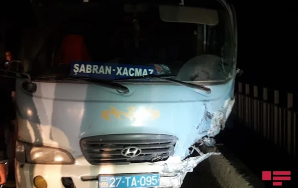 Xaçmazda zəncirvarı yol qəzasında 2 nəfər xəsarət alıb - FOTO