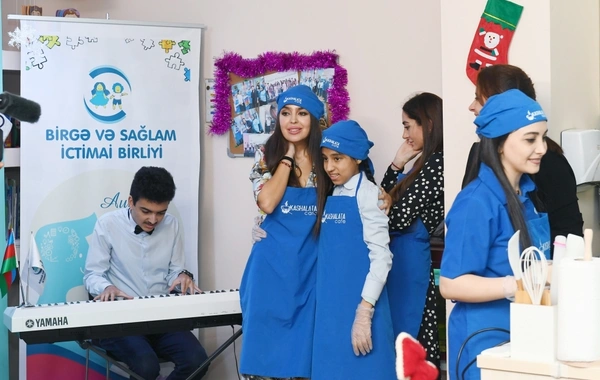 Birinci vitse-prezident Autizm sindromlu uşaqlarla bayram şənliyində - FOTO