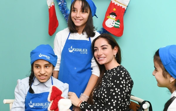 Birinci vitse-prezident Autizm sindromlu uşaqlarla bayram şənliyində - FOTO