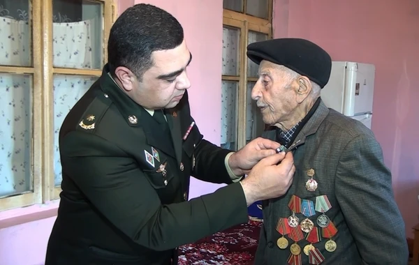Lukaşenko Azərbaycan vətəndaşına məktub göndərdi - FOTO
