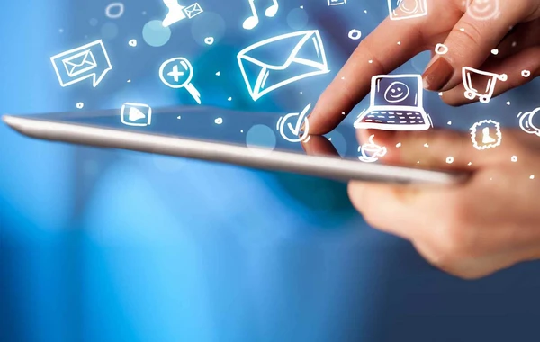 İnternetə ən tez daxil olan smartfon məlum oldu