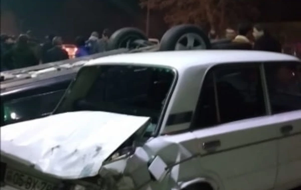 Ağstafada “Mercedes” 4 avtomobilə çırpıldı - 10-dan çox yaralı var - FOTO