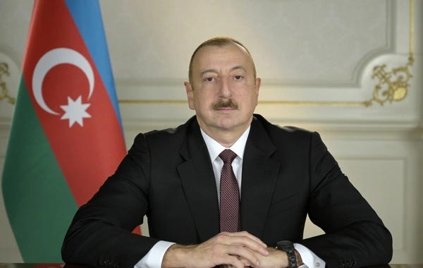 Prezident İlham Əliyev xalqı təbrik etdi - VİDEO