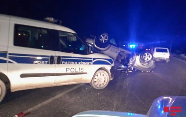 Hövsan yolunda "Nissan X-Trail" aşıb - FOTO