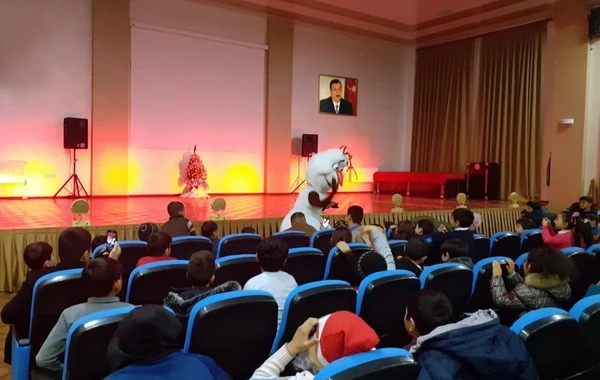 Minlərlə hərbçinin övladı bayram şənliklərində iştirak edib - FOTO