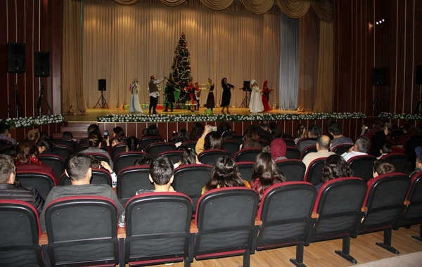 Minlərlə hərbçinin övladı bayram şənliklərində iştirak edib - FOTO