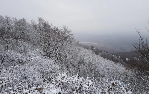 Sürücülərə xəbərdarlıq! Ağsu dolaylarında yollar buz bağlaya bilər - FOTO
