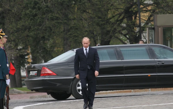 Опубликована новая серия редких ФОТО Путина