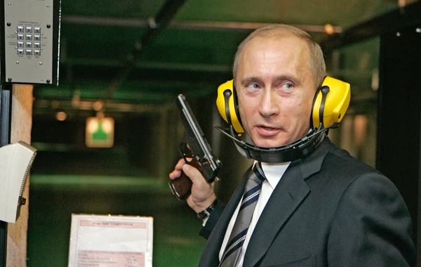 Опубликована новая серия редких ФОТО Путина