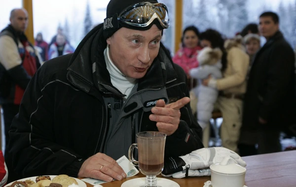 Опубликована новая серия редких ФОТО Путина