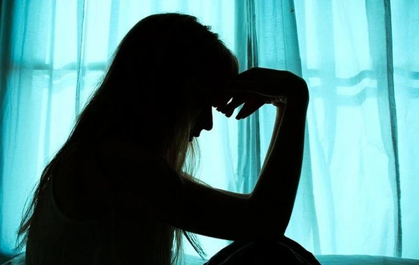 Bakıda ev dustağı edildiyi deyilən lezbiyan qızla bağlı rəsmi açıqlama