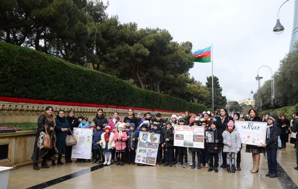 “Şəhidlər Xiyabanı”nda 20 Yanvar faciəsinin ildönümü ilə bağlı hazırlıq işləri aparılır - FOTO