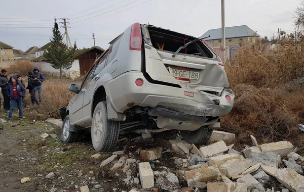 Ucarda bir ailənin 3 üzvü qəzaya düşüb - FOTO