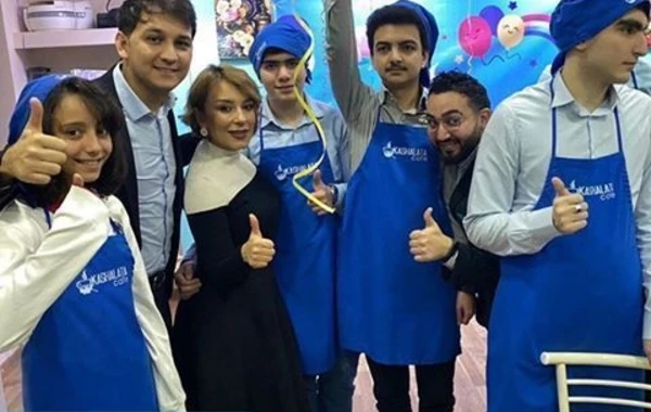 Кандидат в депутаты Заур Дарабзаде встретился со страдающими аутизмом детьми - ФОТО