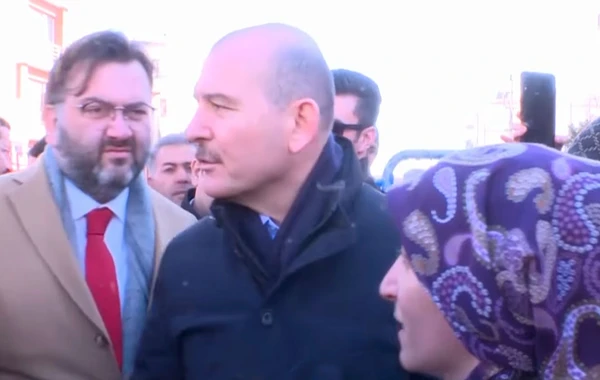 Türk nazir dağıntılar altından çıxarılan həmyerlimizin problemini yerində həll etdi - VİDEO