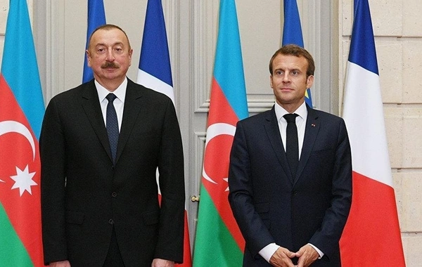 Makron İlham Əliyevə zəng etdi
