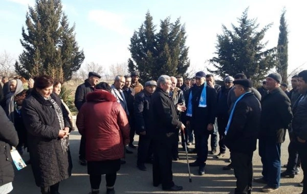 Низами Сафаров проводит встречи с избирателями - ФОТО