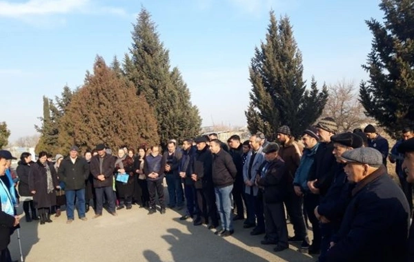 Низами Сафаров проводит встречи с избирателями - ФОТО