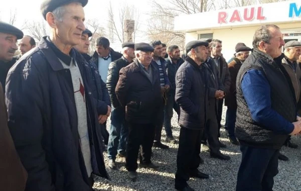 Низами Сафаров продолжает встречи с избирателями - ФОТО