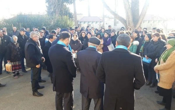 Nizami Səfərov seçiciləri ilə görüşlərini davam etdirir - FOTO