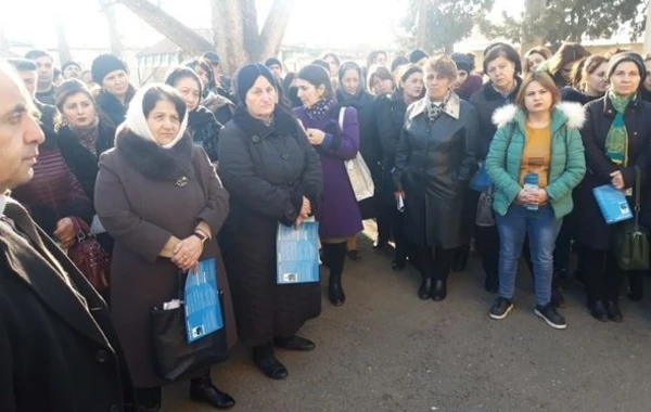 Nizami Səfərov seçiciləri ilə görüşlərini davam etdirir - FOTO