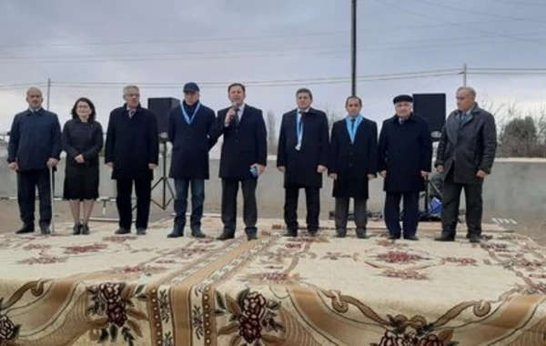 Nizami Səfərov seçiciləri ilə görüşlərini davam etdirir - FOTO