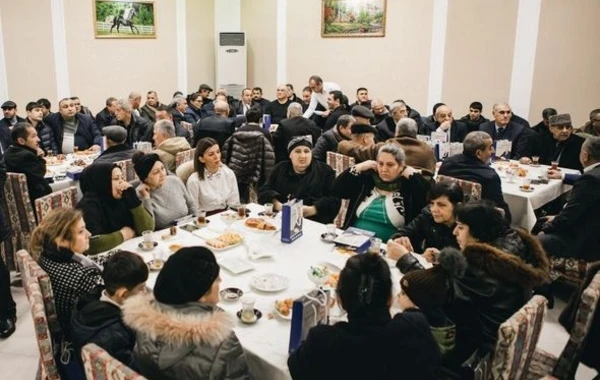 Seçicilər Ülvi Quliyevi izdihamla qarşıladı - FOTO