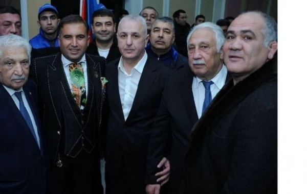 Seçicilər Ülvi Quliyevi izdihamla qarşıladı - FOTO