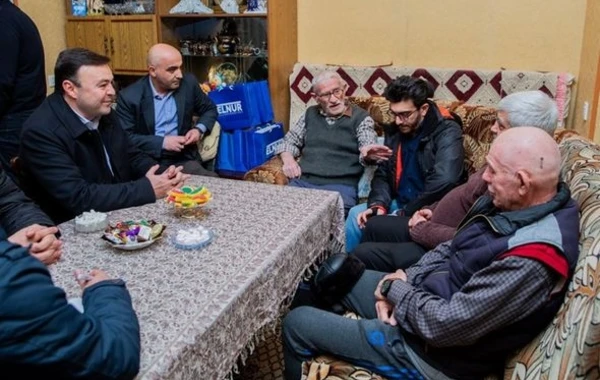 Elnur Allahverdiyev Qarabağ qazilərinin qonağı oldu - FOTO