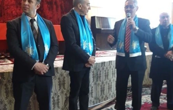 Nizami Səfərov seçiciləri ilə görüşlərini davam etdirir - FOTO