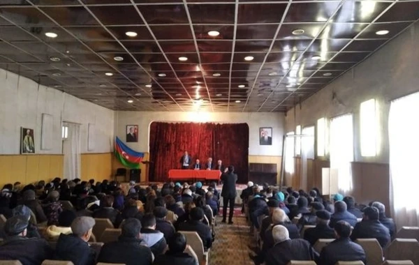 Nizami Səfərov seçiciləri ilə görüşlərini davam etdirir - FOTO